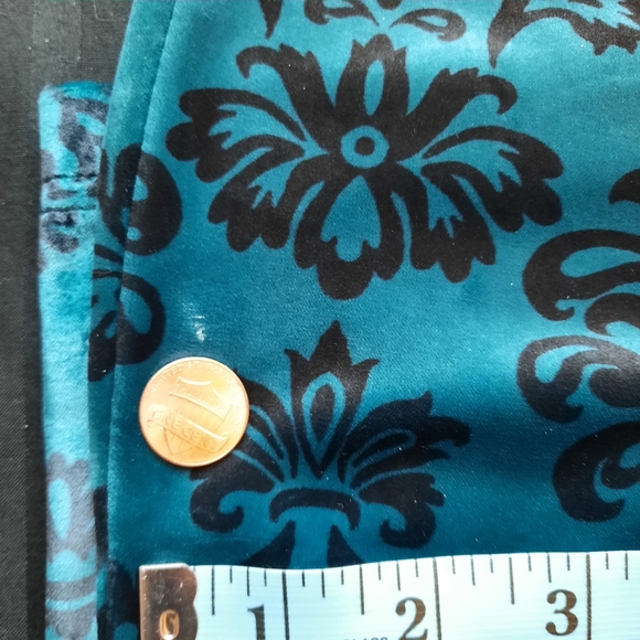 Chico's damask pattern velour leggings - Picture 14 of 15